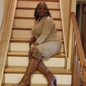 Meet your Posher, Sharon